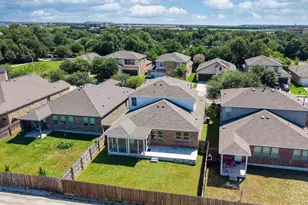 1341 Eagle Ray St, Leander, TX 78641 - Photo 30