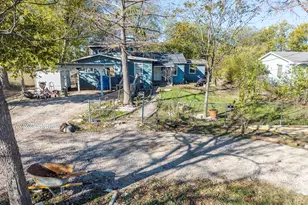 162 Mendoza Ln, Buda, TX 78610 - Photo 20