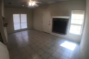 706 W 24th St, Austin, TX 78705 - Photo 4