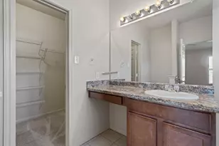 180 Eagle Dr, Luling, TX 78648 - Photo 12