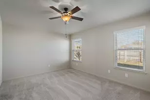 180 Eagle Dr, Luling, TX 78648 - Photo 12