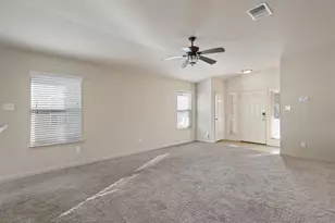 180 Eagle Dr, Luling, TX 78648 - Photo 4