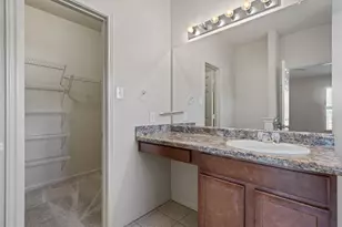 180 Eagle Dr, Luling, TX 78648 - Photo 14