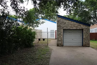 1002 King Albert Street #B, Austin, TX 78745 - Photo 4