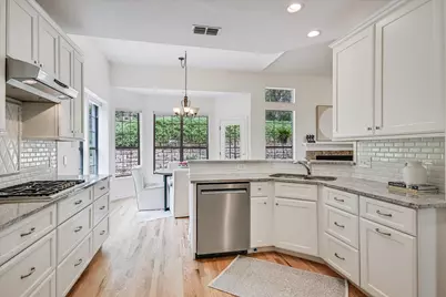4028 Walnut Clay Drive, Austin, TX 78731 - Photo 12