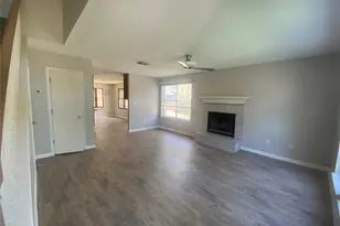 11915 Sky W Dr, Austin, TX 78758 - Photo 4