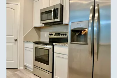 184 Beth Ann Loop, Taylor, TX 76574 - Photo 4