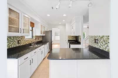 7201 Boniface Lane, Austin, TX 78729 - Photo 10