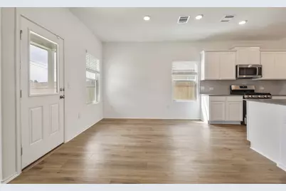 10713 Steinbeck Drive, Austin, TX 78747 - Photo 18