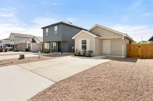 2038 Zephyr Lily, San Antonio, TX 78221 - Photo 2