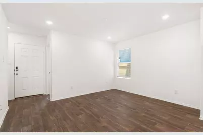 2038 Zephyr Lily, San Antonio, TX 78221 - Photo 6