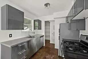 903 Aurora Cir, Austin, TX 78757 - Photo 8