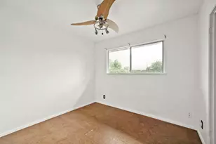 903 Aurora Cir, Austin, TX 78757 - Photo 14