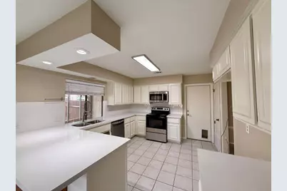 9510 Newberry Drive, Austin, TX 78729 - Photo 4