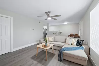 7801 Shoal Creek Boulevard #203, Austin, TX 78757 - Photo 8