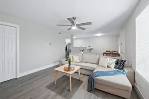 7801 Shoal Creek Blvd, Austin, TX 78757 - Photo 8