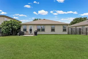 120 Holland St, Hutto, TX 78634 - Photo 18