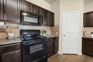 12104 Greywacke Dr, Manor, TX 78653 - Photo 10