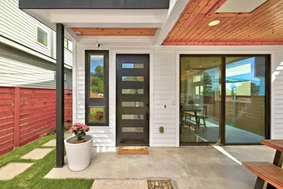 1704 E 13th Street #B, Austin, TX 78702 - Photo 6