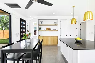 1704 E 13th St, Austin, TX 78702 - Photo 12