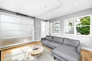 1704 E 13th St, Austin, TX 78702 - Photo 32