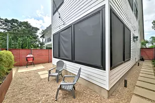 1704 E 13th St, Austin, TX 78702 - Photo 34
