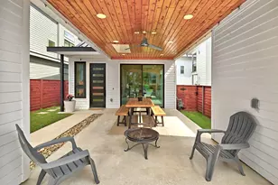 1704 E 13th St, Austin, TX 78702 - Photo 8