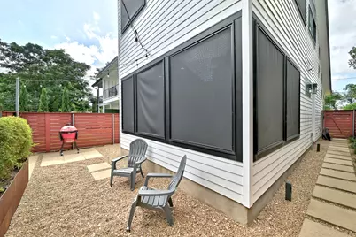 1704 E 13th Street #B, Austin, TX 78702 - Photo 32