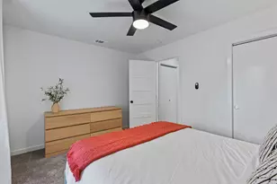 800 Huntingdon Pl, Austin, TX 78745 - Photo 14