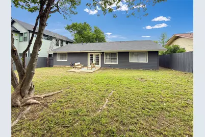 800 Huntingdon Place, Austin, TX 78745 - Photo 20