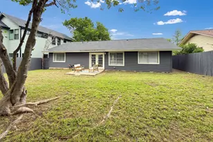 800 Huntingdon Pl, Austin, TX 78745 - Photo 20