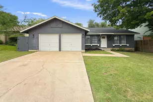 800 Huntingdon Pl, Austin, TX 78745 - Photo 22