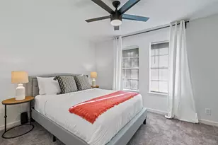 800 Huntingdon Pl, Austin, TX 78745 - Photo 12