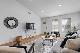 800 Huntingdon Pl, Austin, TX 78745 - Photo 4