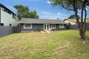 800 Huntingdon Pl, Austin, TX 78745 - Photo 22