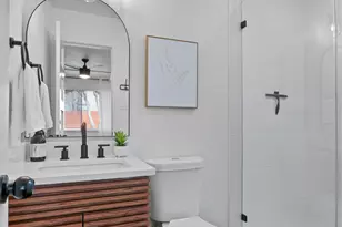 800 Huntingdon Pl, Austin, TX 78745 - Photo 10
