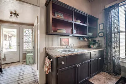 303 W Austin Street, Fredericksburg, TX 78624 - Photo 14