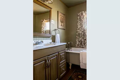 303 W Austin Street, Fredericksburg, TX 78624 - Photo 20