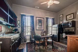 303 W Austin St, Fredericksburg, TX 78624 - Photo 10