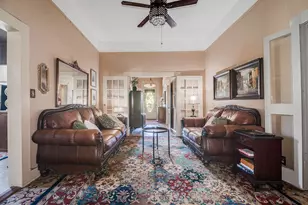 303 W Austin St, Fredericksburg, TX 78624 - Photo 8