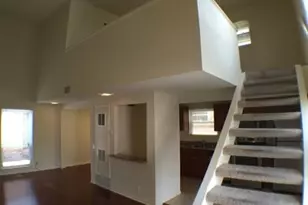 2800 Cole St, Austin, TX 78705 - Photo 4