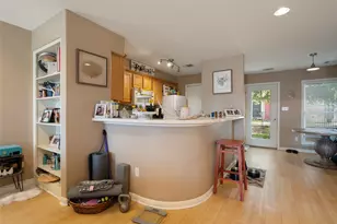6900 E Riverside Dr, Austin, TX 78741 - Photo 6