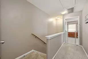 6900 E Riverside Dr, Austin, TX 78741 - Photo 16