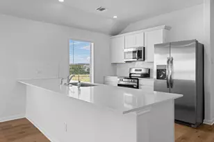 149 Hatari Trl, Jarrell, TX 76537 - Photo 4