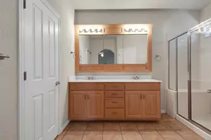 102 Lavaca Ln, Georgetown, TX 78628 - Photo 20