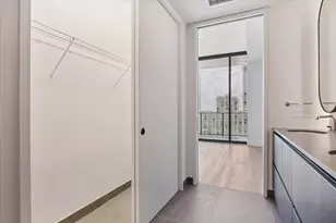 610 Davis St, Austin, TX 78701 - Photo 16