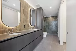 610 Davis St, Austin, TX 78701 - Photo 14