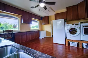 1063 Sanctuary Ln, Blanco, TX 78606 - Photo 40