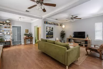 1220 Taylor Street, Austin, TX 78702 - Photo 2