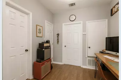 1220 Taylor Street, Austin, TX 78702 - Photo 8